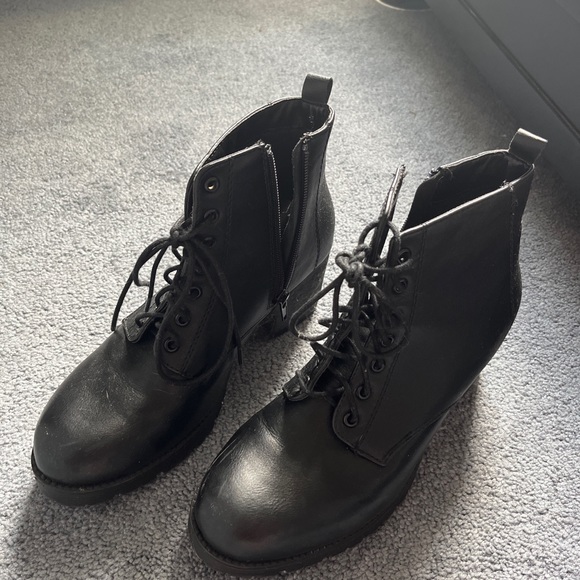 Black booties! - Picture 2 of 5